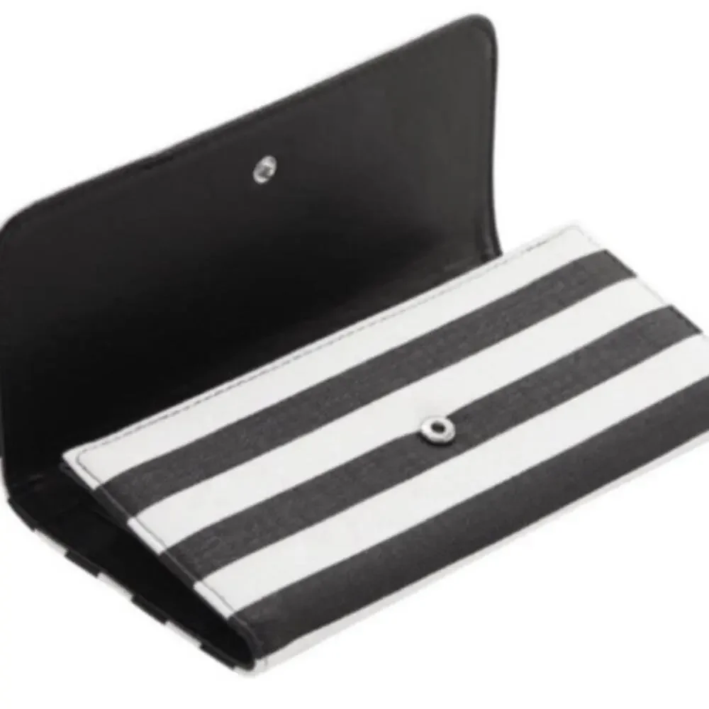 kut from the kloth wallet